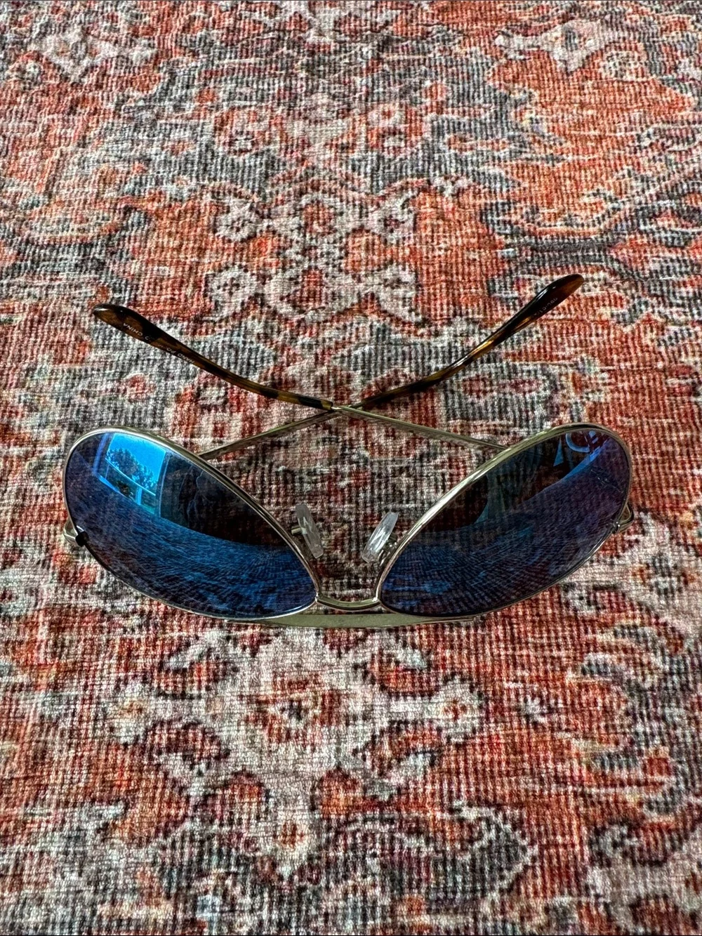 Silver Metal Aviator Sunglasses with Blue Tinted Reflective Mirror Lenses